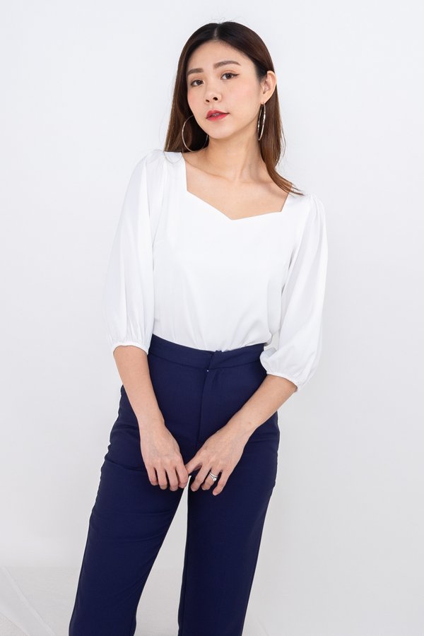 MADEBY3INUTE Louve Diamond Cut Sleeves Top in White
