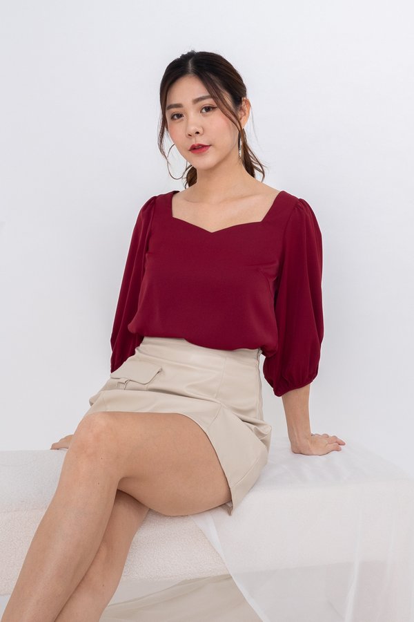 MADEBY3INUTE Louve Diamond Cut Sleeves Top in Wine Red