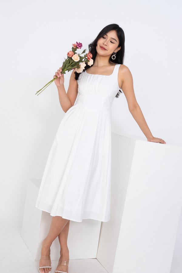Natalie Ruched V Waist Midi Dress in White