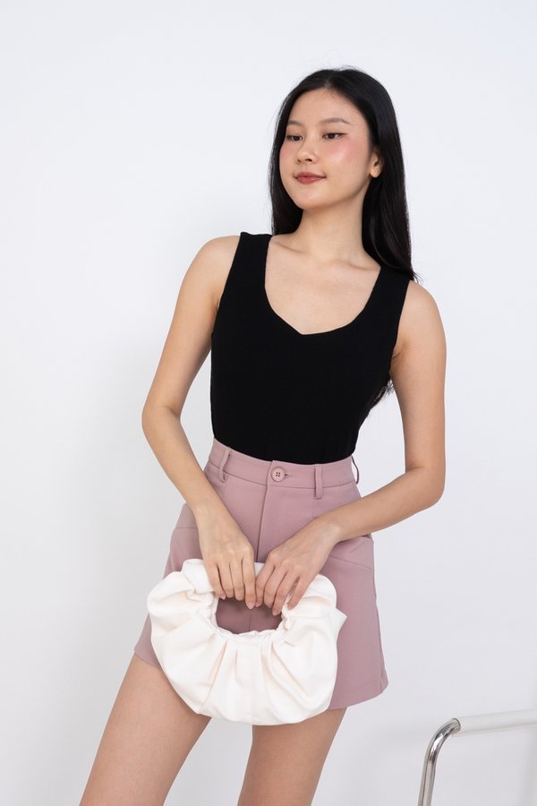 Debbie Sweetheart Padded Basic Ribbed Top in Black