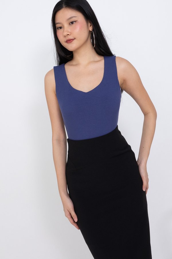 Debbie Sweetheart Padded Basic Ribbed Top in Blue