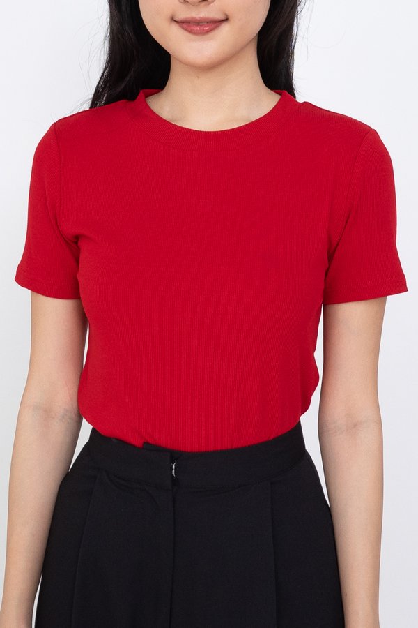 Dora Round Neck Basic Ribbed Top in Red