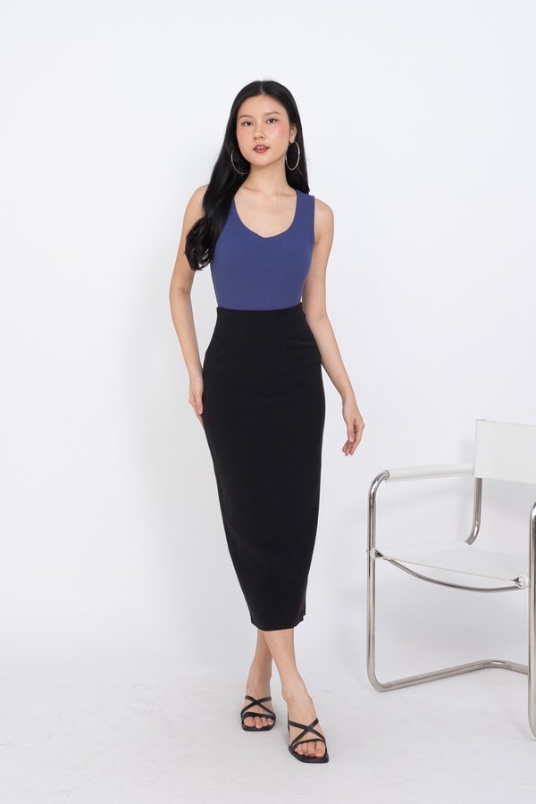 Hattie Bodycon Midi Skirt in Black