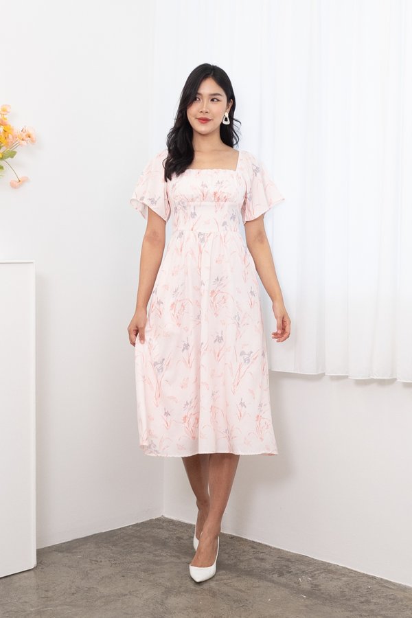 Juby Floral Flutter Sleeve Ruched Midi Dress in Pink Florals