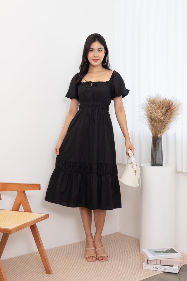 Sonomi Ruched Tie Midi Dress in Black