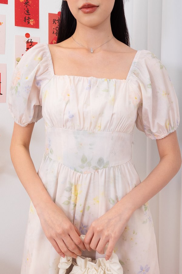 Britney Puffy Sleeves Ruched V Waist Midi Dress in Yellow Florals