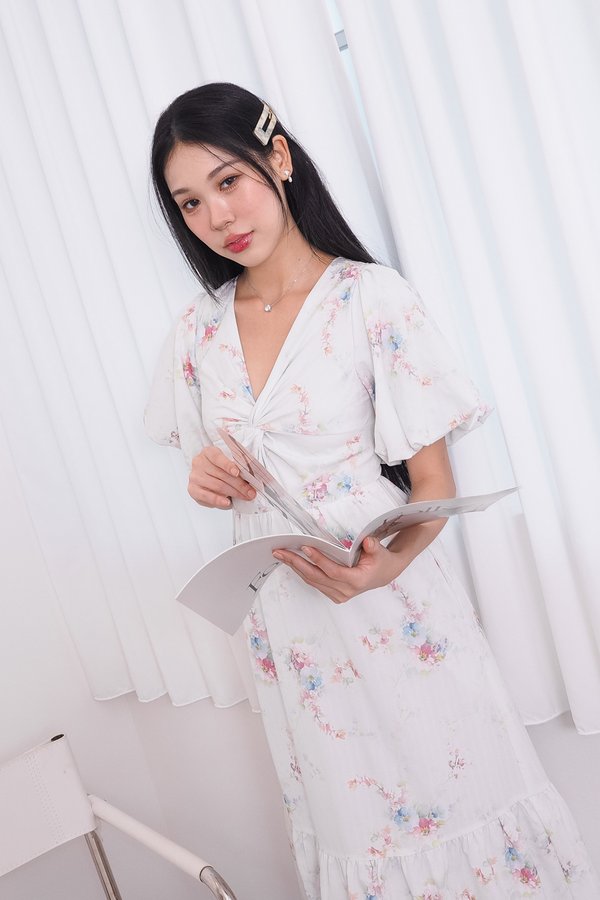 Averia Flutter Sleeve Knot Midi Dress in Green Fleur