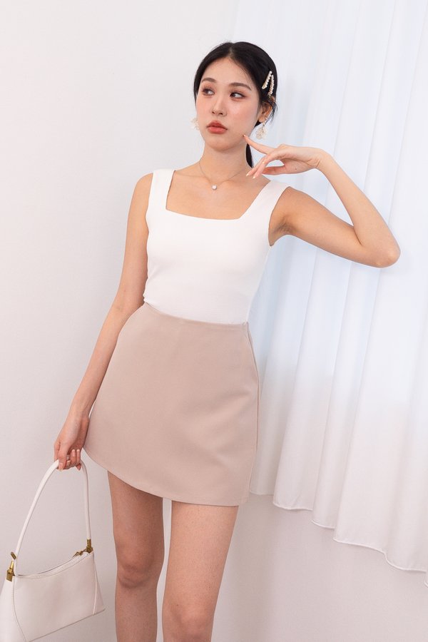 Nelly Reversible Two Way Padded Basic Top in White