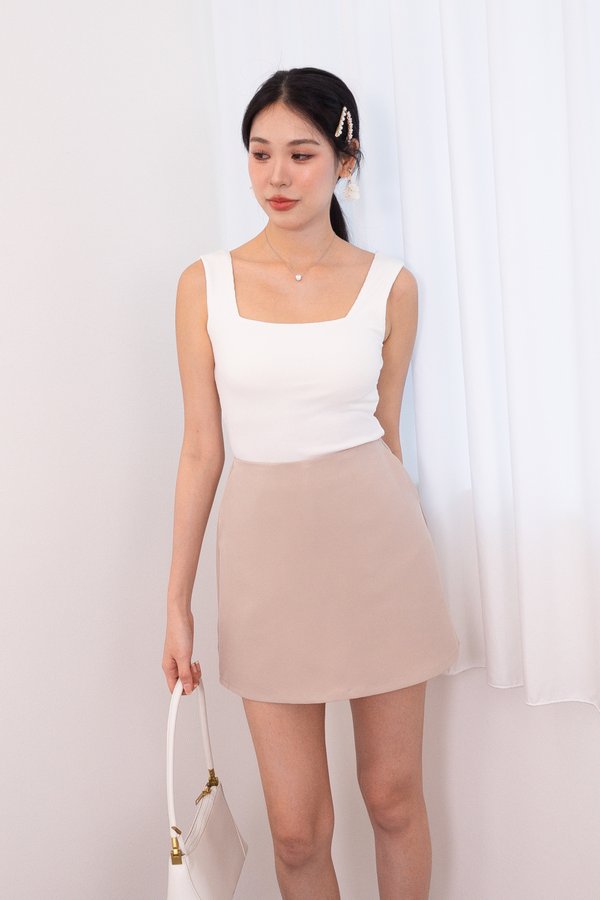 *PREORDER* Razo Skorts in Ecru