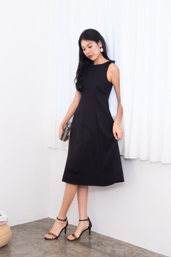 Sofina Bow Seam Midi Dress in Black