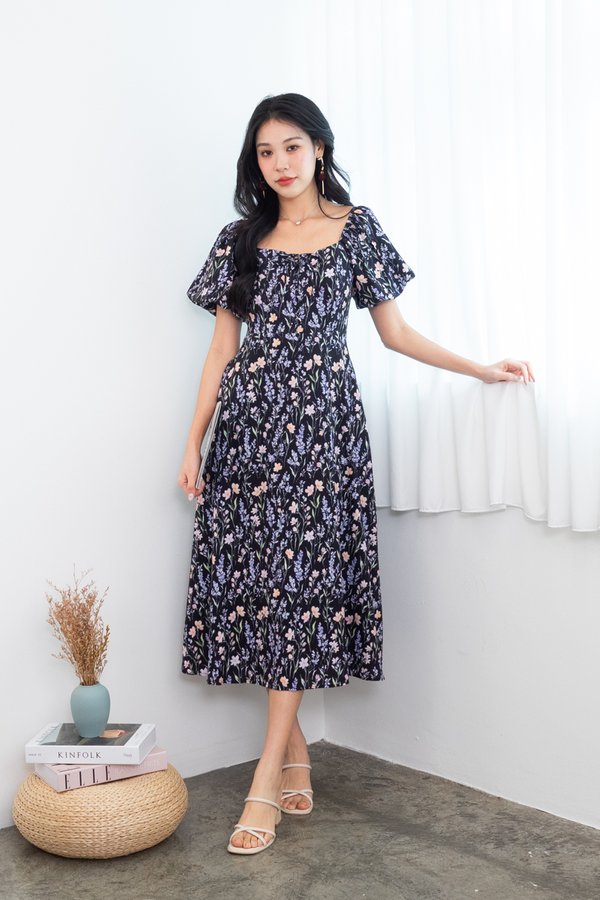 *PREORDER* Malinda Puffy Sleeve Lace Up Midi Dress in Black Florals