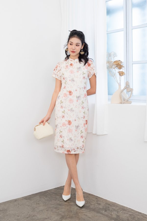 Hua Rui (花瑞) Floral Sleeved Lace Cheongsam Midi Dress in Pink