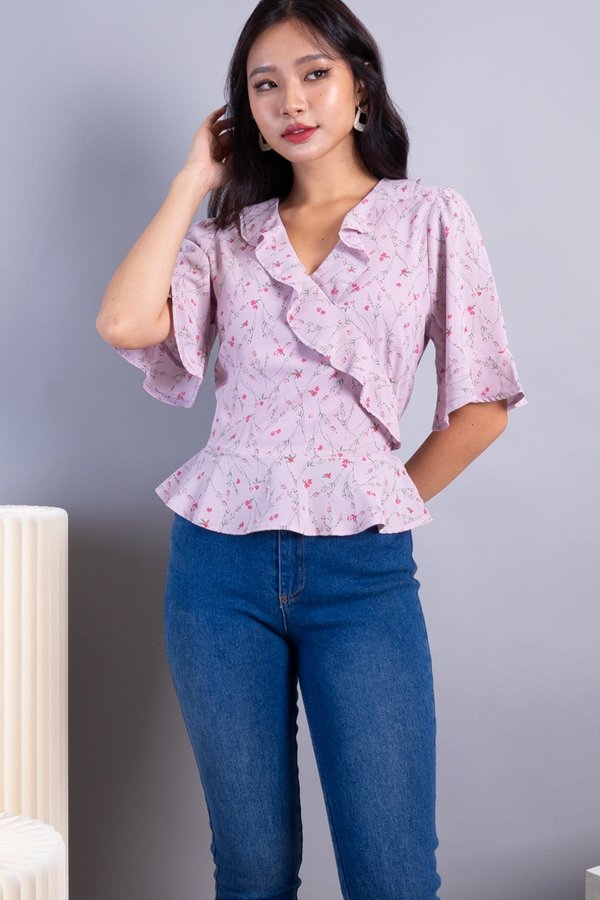 Elsha Ruffles Sleeved Top in Lilac Florals