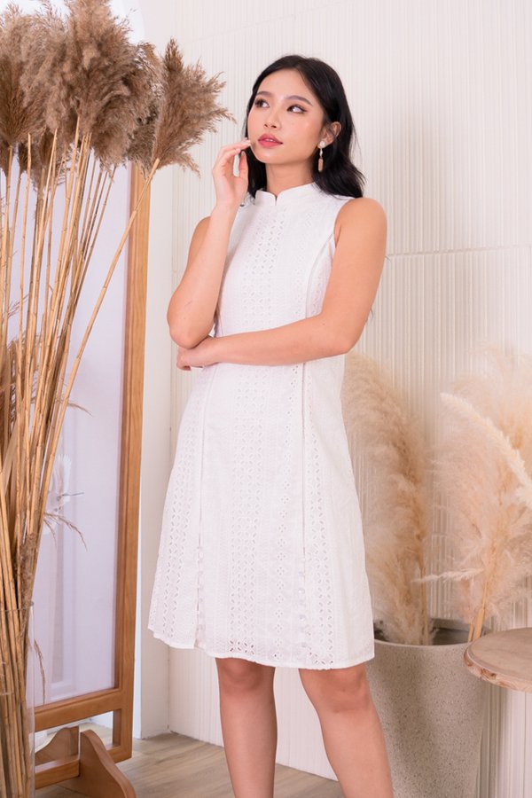 Ariella Removable Collar Eyelet Dress in White