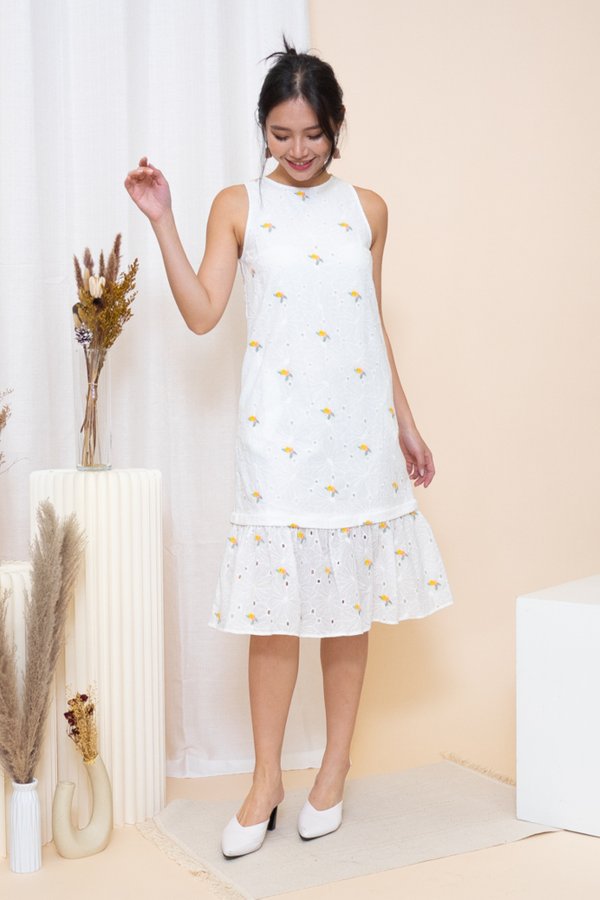 Bellina 2-Way Removable Hem Dress in White Florals