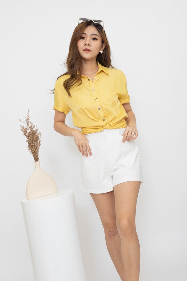 Kayle Buttons Down Blouse in Yellow