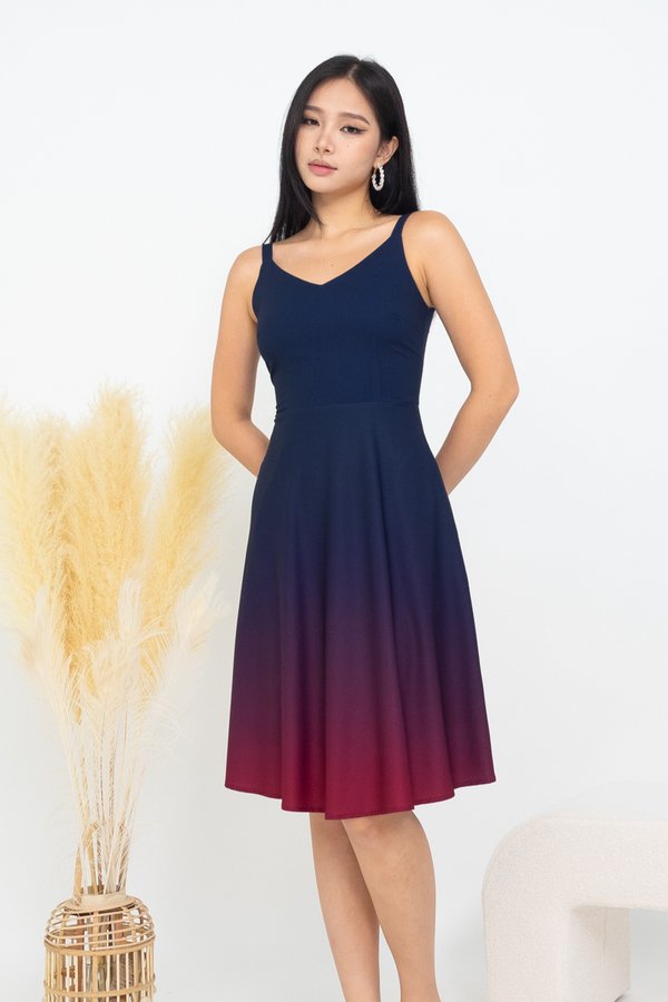 EXCLUSIVE Ethel Ombre Spag Dress in Maroon